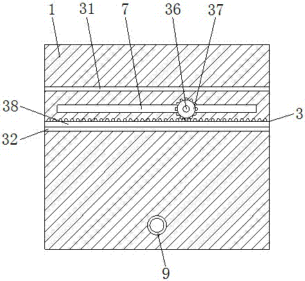 Solid-liquid screening device for sewage pretreatment