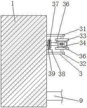 Solid-liquid screening device for sewage pretreatment