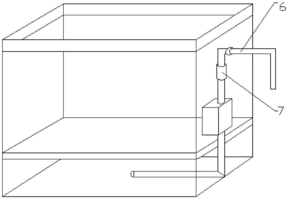 Self-cleaning fish tank