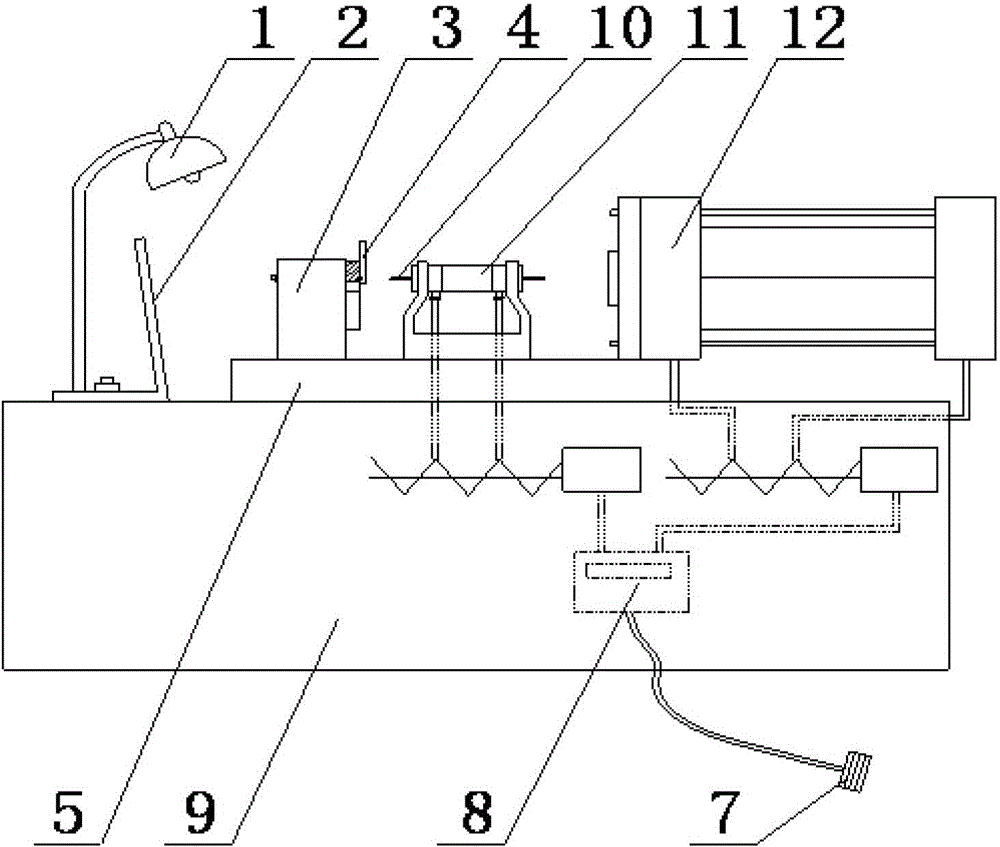 Semi-automatic accordion gong riveting device