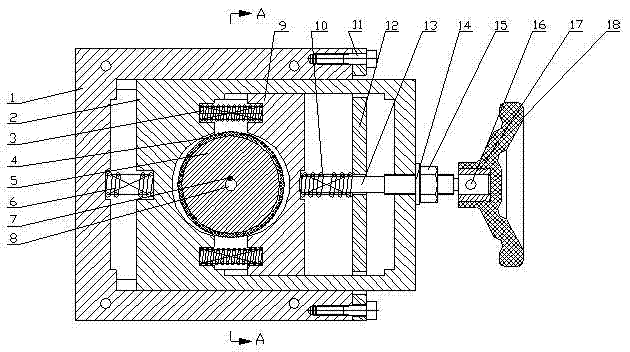 Self-balancing symmetrical loading device