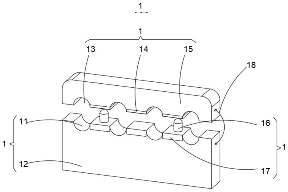 Wire arranging device facilitating wire finding