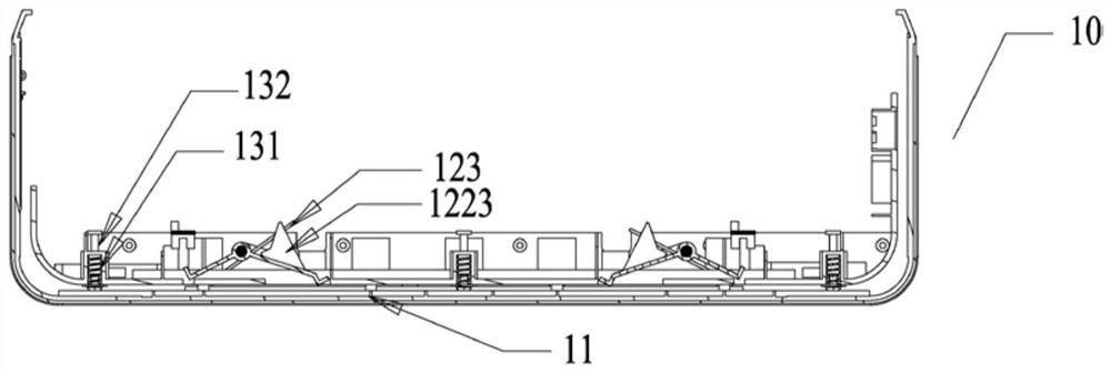 Collision plate assembly and self-moving robot