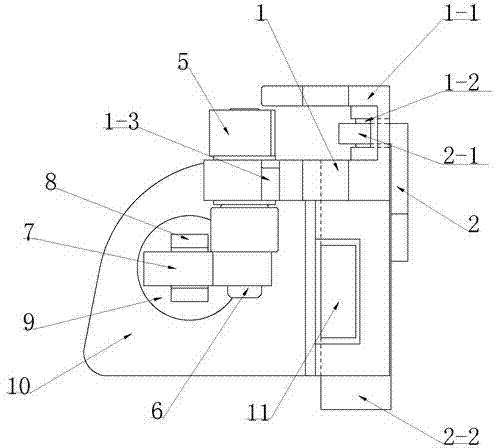 Shuttle core clamping mechanism used in automatic base line replacing device of embroidery machine