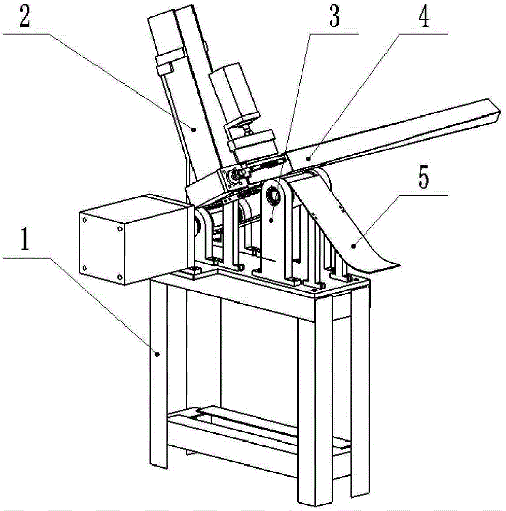 Device for feeding chain rivets into tray automatically