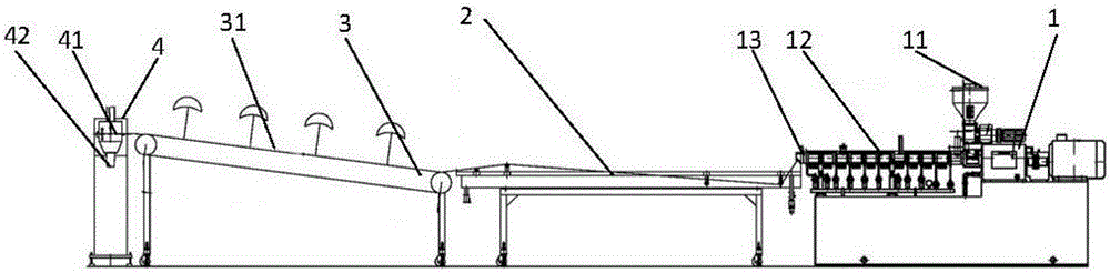 Manufacturing device of artificial turf hollow particles