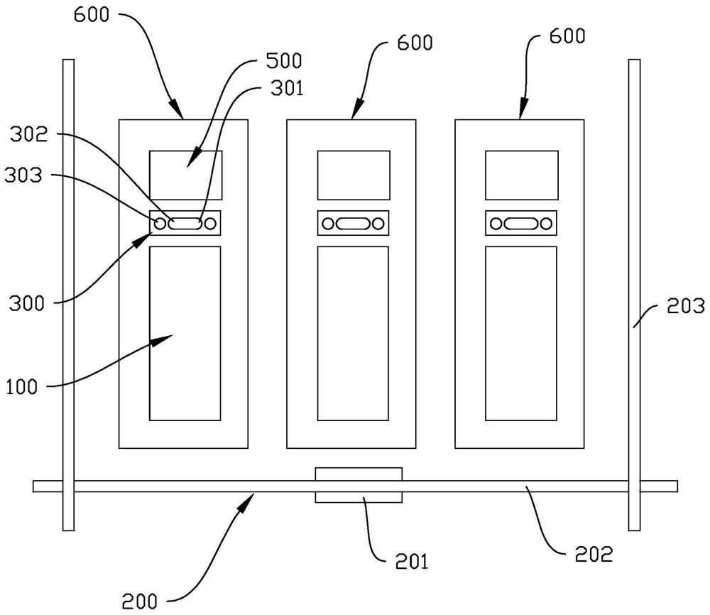 Food discharging system and food cooking equipment