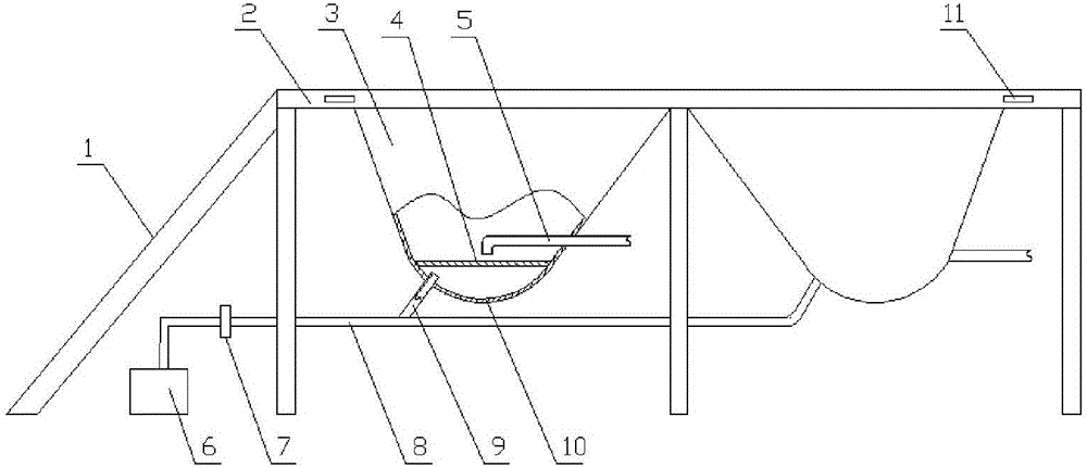 Raw material storing device for spinning