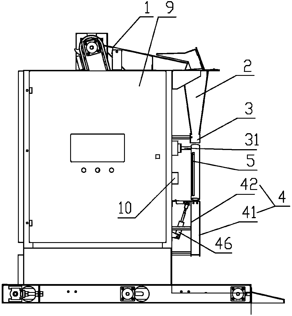 Automatic bobbin sorting-arranging machine