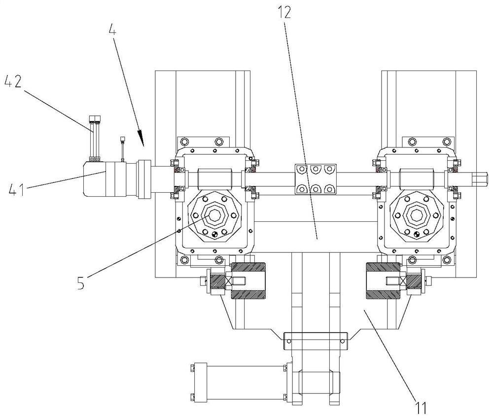 Novel connecting shaft bracket for short-stress rolling mill