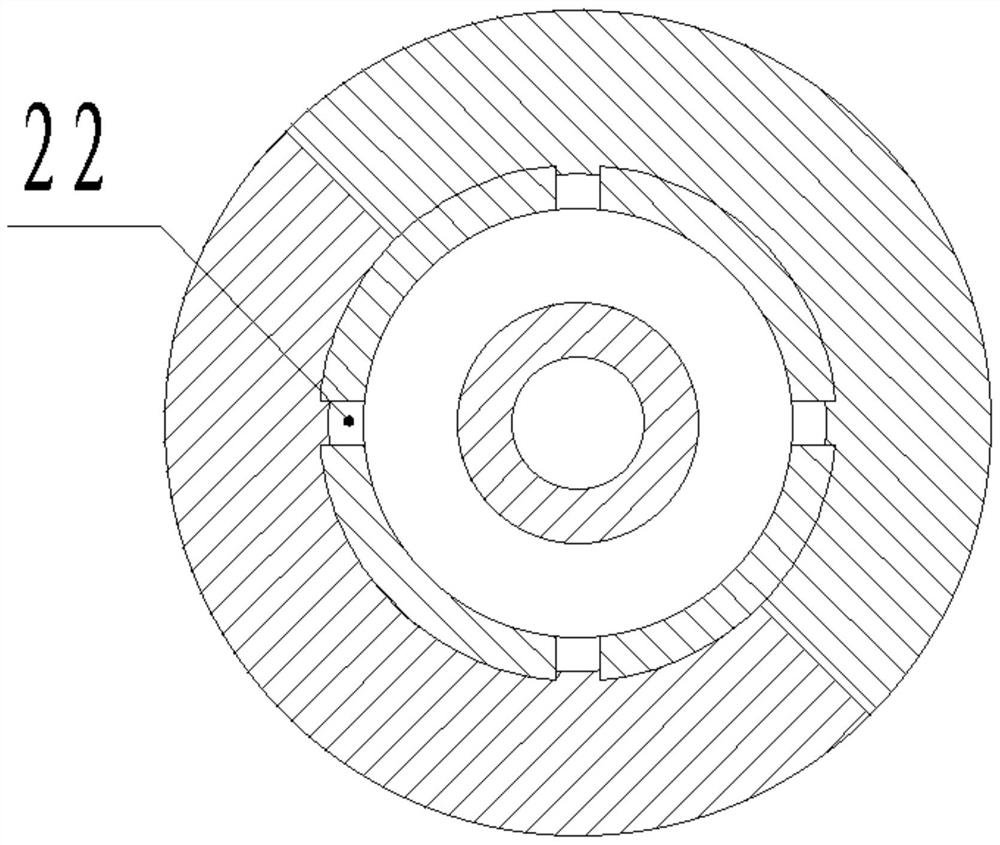 Soluble bridge plug capable of being automatically released and using method thereof