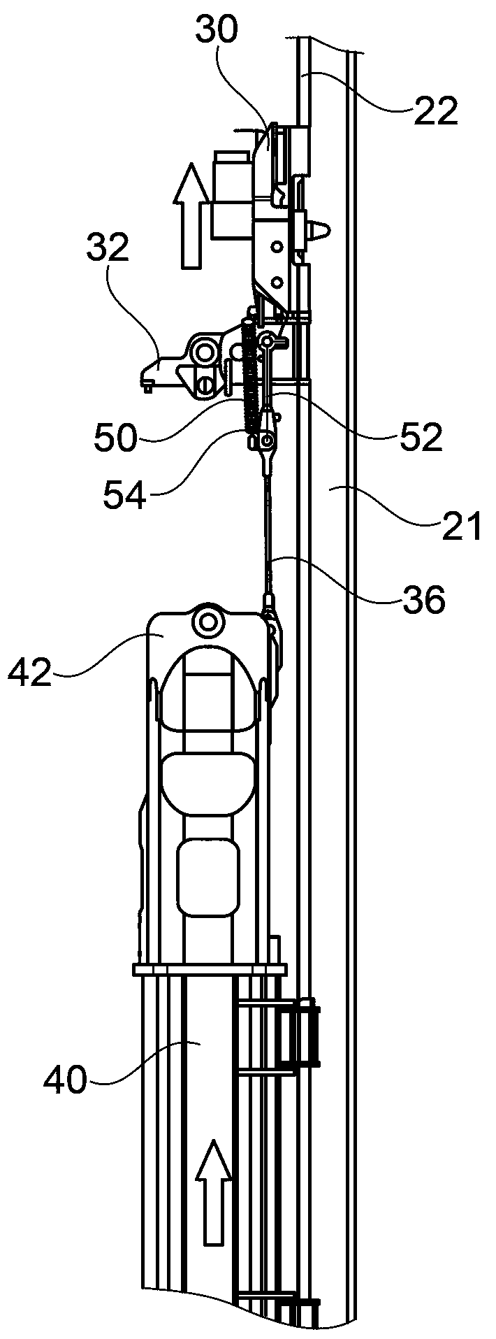 Pile driving device and method for driving pile driving materials