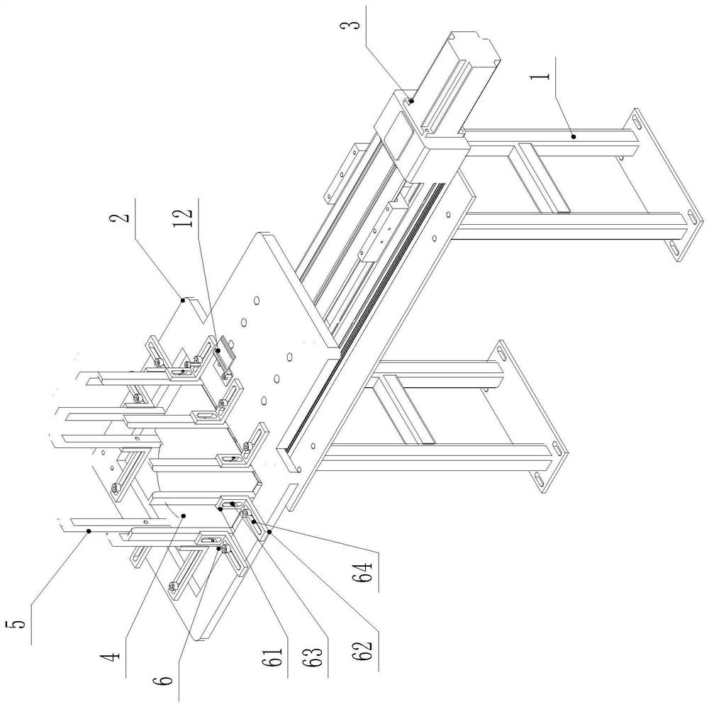 Automatic suction device for label paper