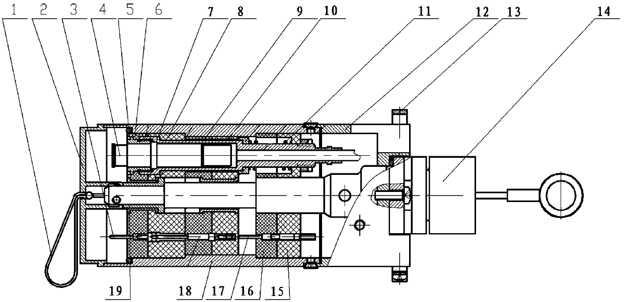 A short-circuit-proof breakaway plug connector with triple-layer insulator assembly
