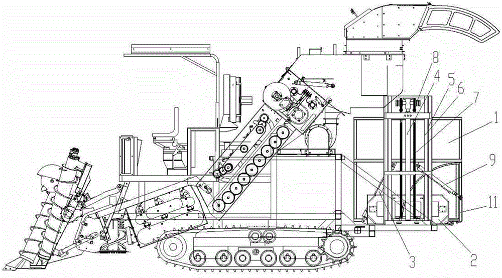 Aggregating device of sugarcane combine harvester