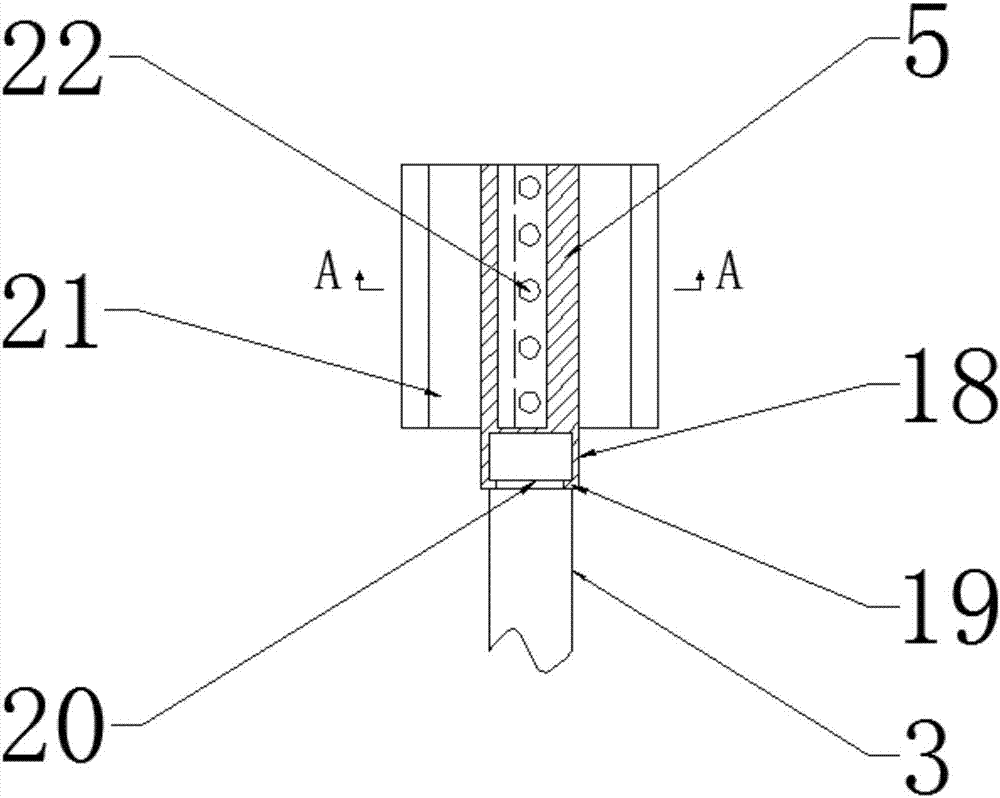 High-efficiency grinding and drying integral device for traditional Chinese medicine