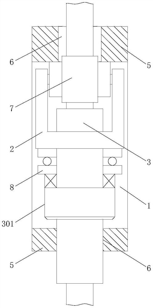 High-degree-of-freedom self-centering painting mold