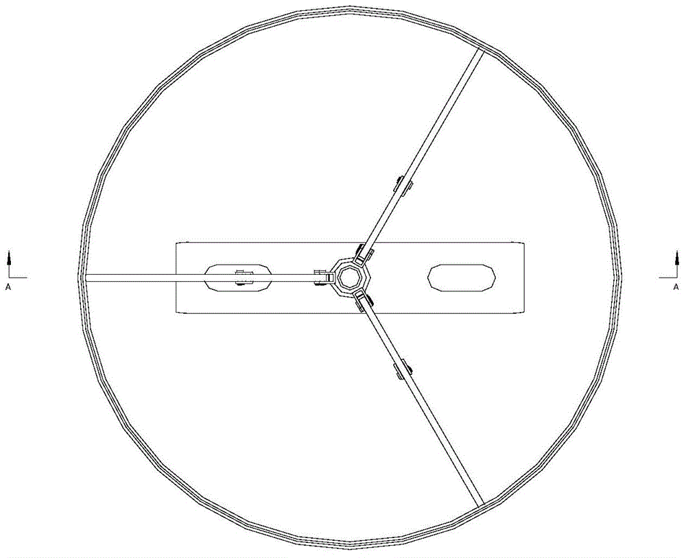 Flexible coaxiality centering device and seal with same