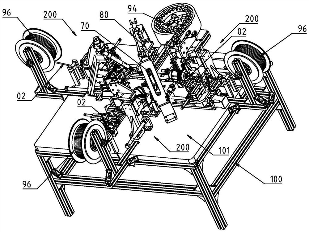 Assembling equipment for infusion hoses and T-shaped three-way connector