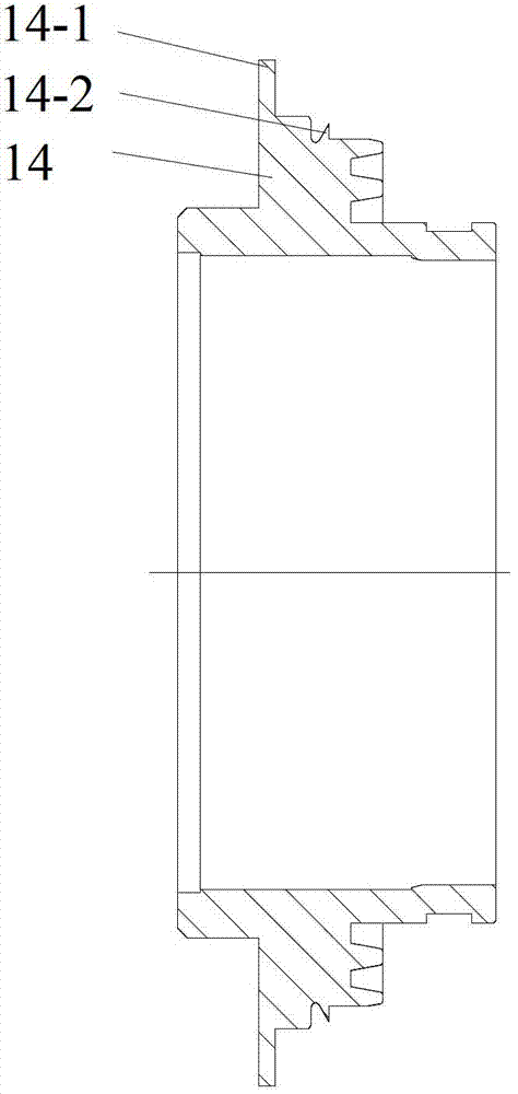 Output shaft sealing device