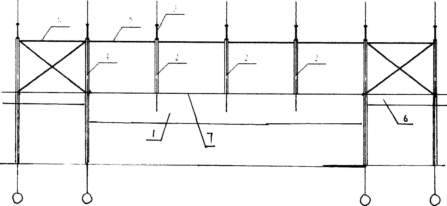 Supporting method of factory building roof system at super large column-removed spacing