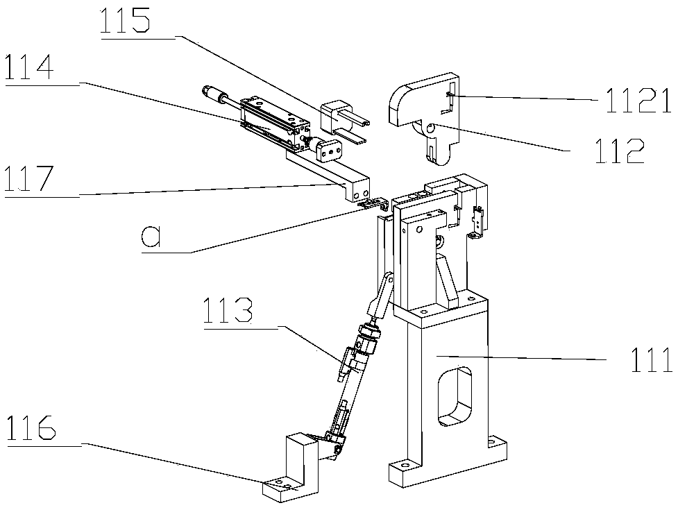 Spring feeding device and automatic inductor assembly apparatus