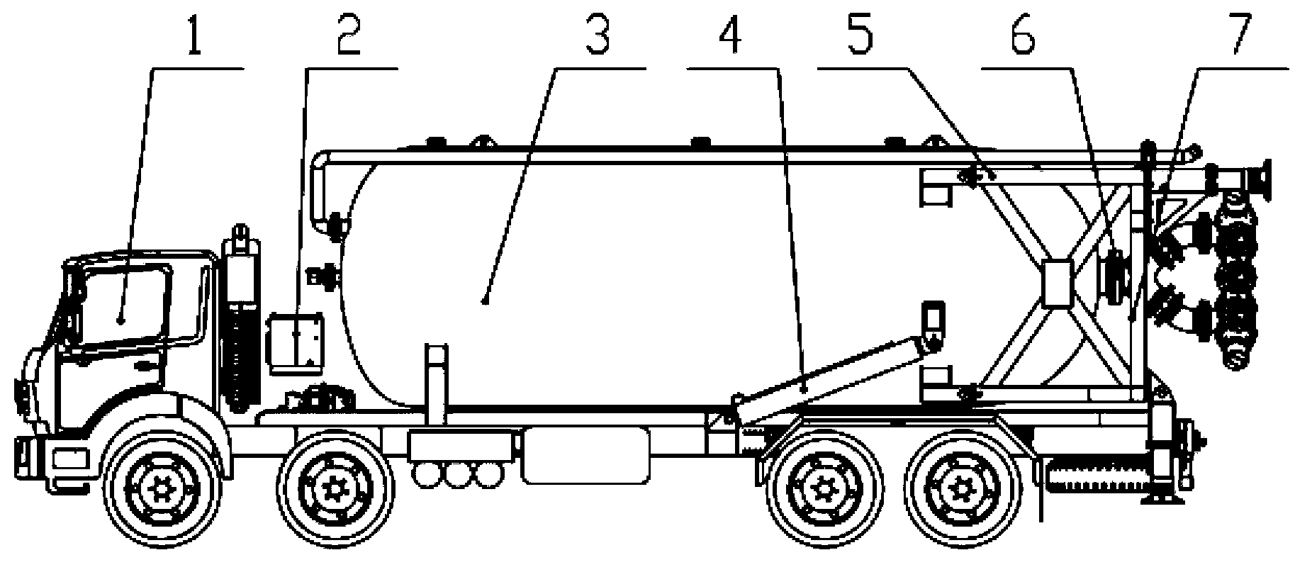 Fracturing sand mixing device