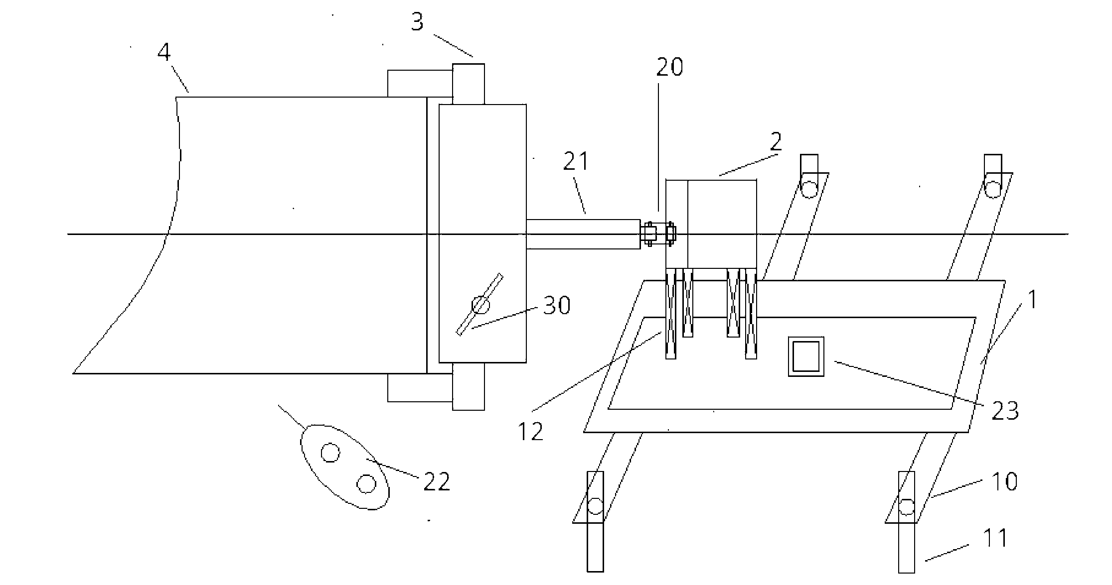 Auxiliary rotating mechanism for large tubular bus welding