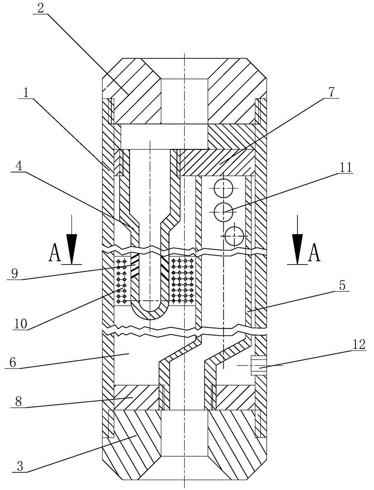 A device for hydraulic removal of rock debris in a hole