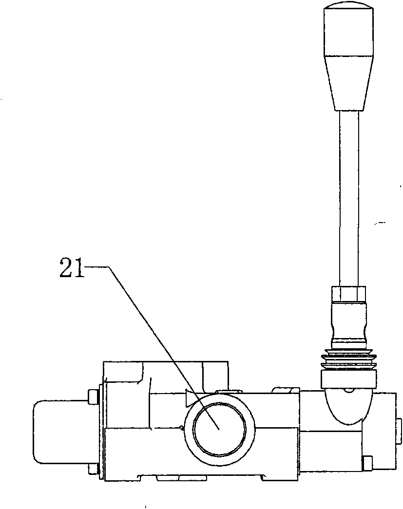 Integral multi-way reversing valve