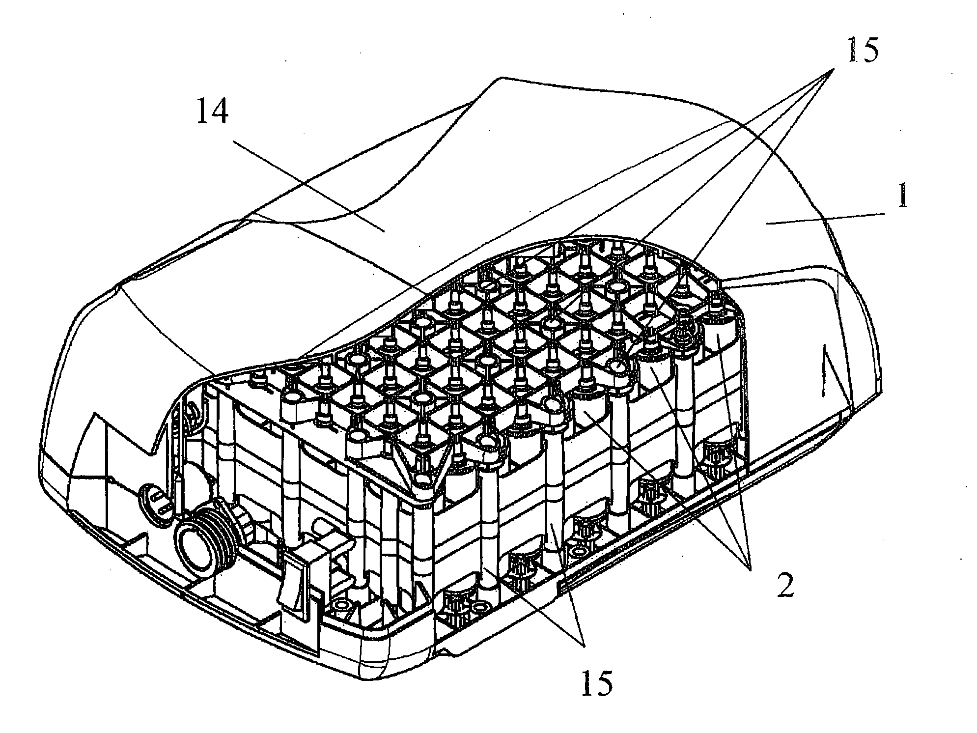 Battery consisting of a plurality of cells positioned and connected together without welding