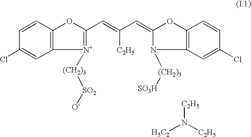 Radiographic film material and intensifying screen-film combination