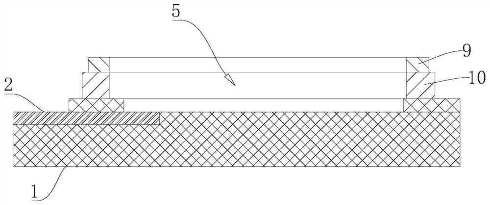 Ceramic package shell and package shell mounting structure