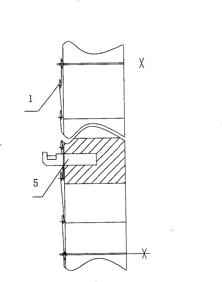 Tailoring method of aluminium cloth used for protecting refractory fiber modular structure furnace wall
