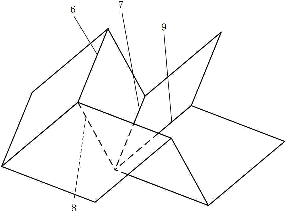 Composite material plate with folding sandwich structure and forming method thereof