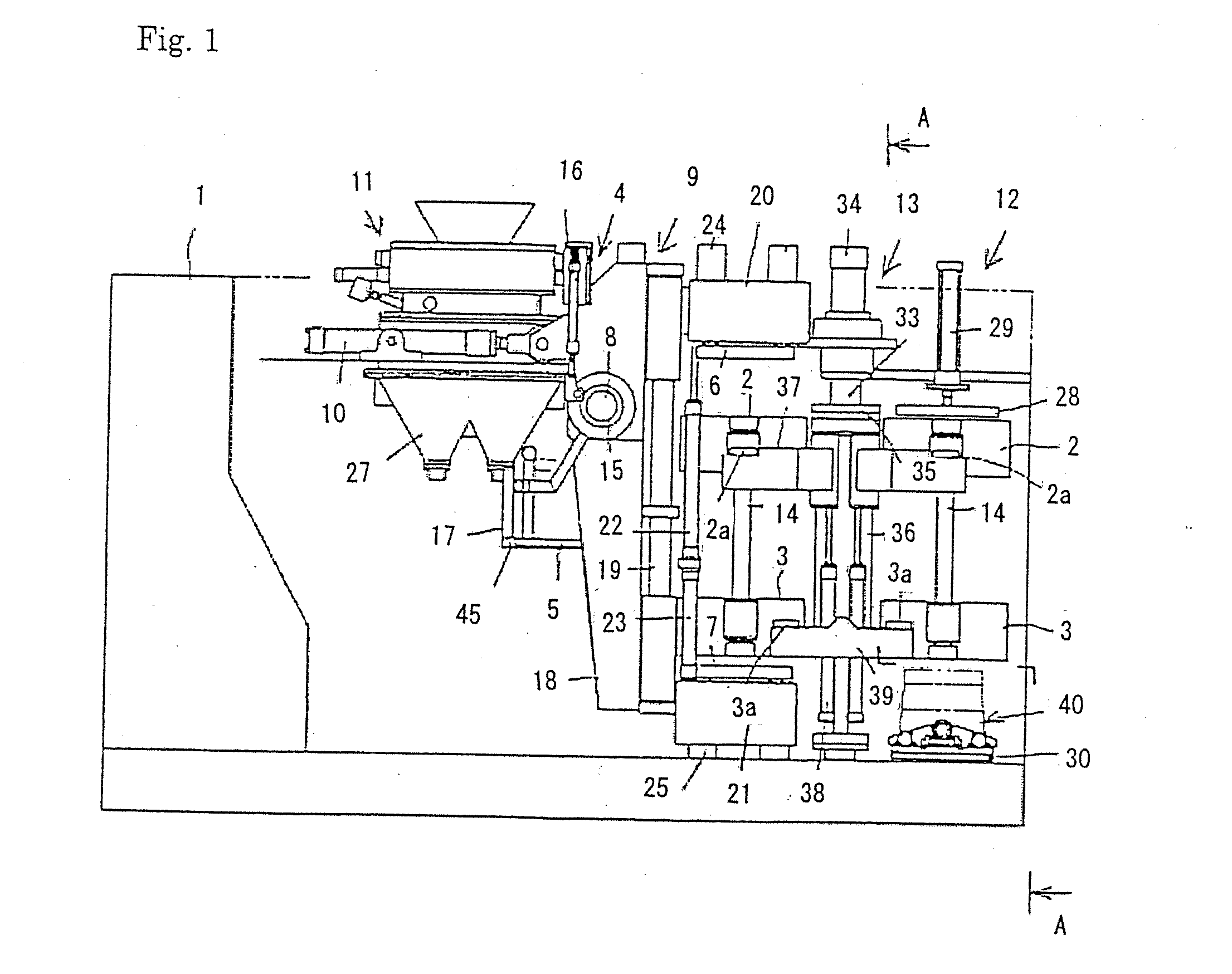 Method for making flaskless upper and lower molds, an apparatus therefor, and a method for placing a core