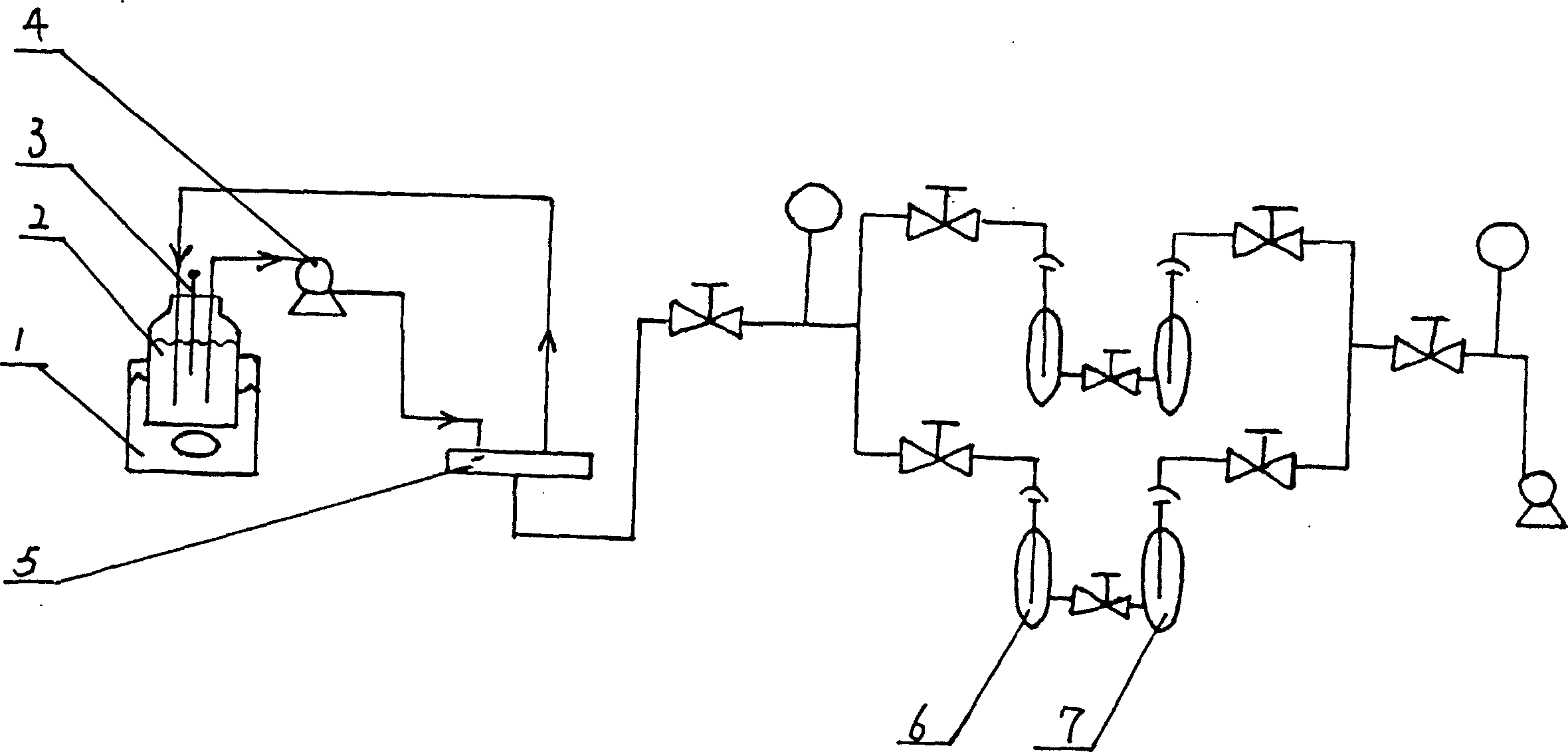 Wine of low or free alcohol and its brewing method