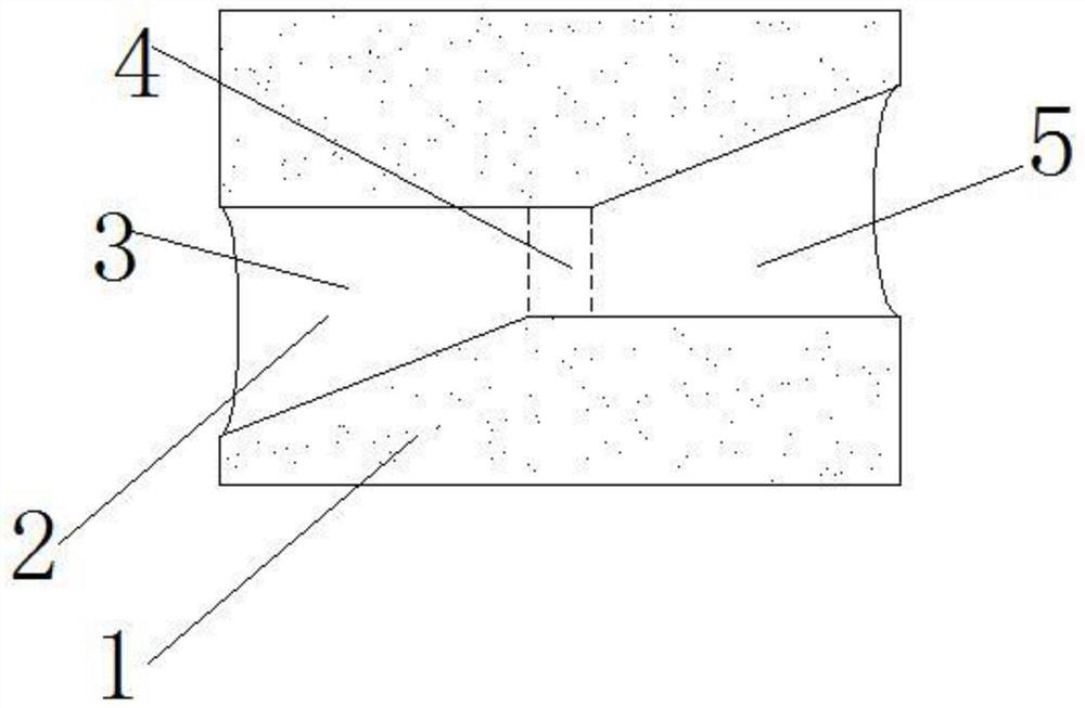 A temperature detection structure