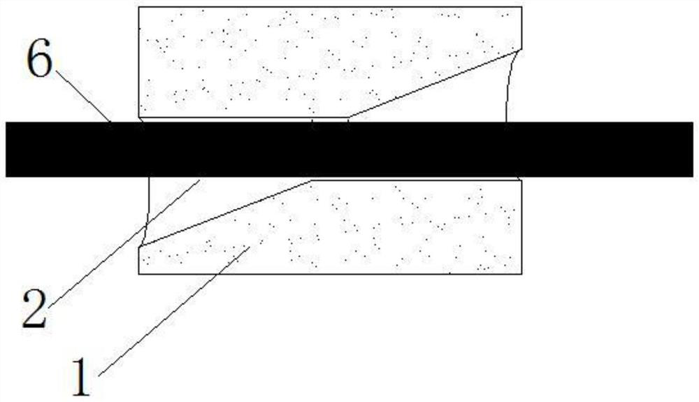 A temperature detection structure