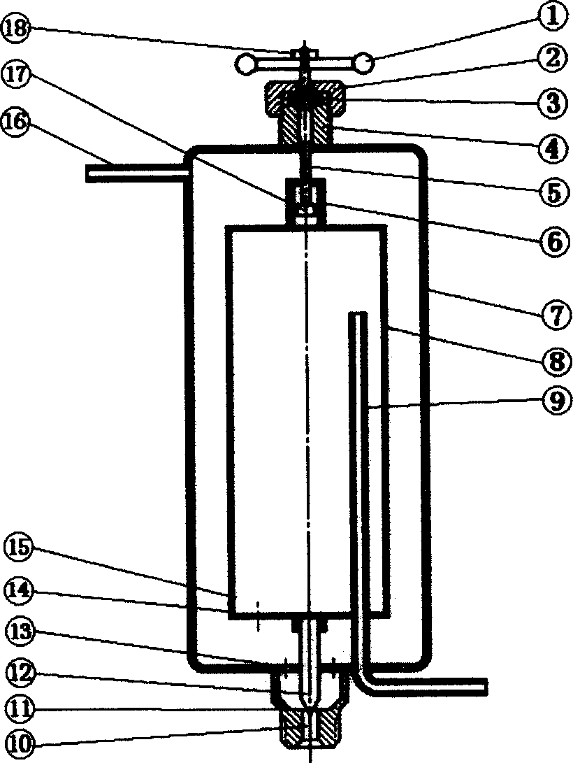 Integrated gas/liquid separating device with automatically controlled liquid level