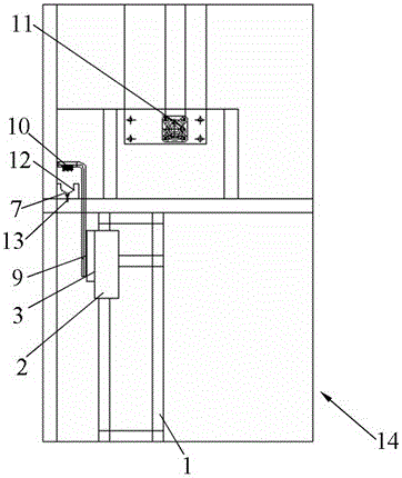 Automatic water removal device for elongated porous workpiece