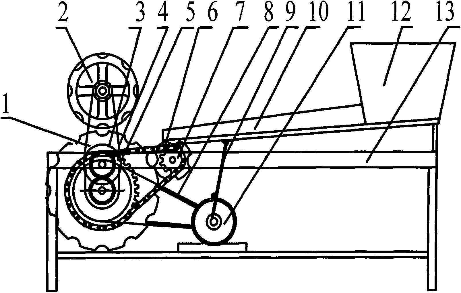 Extrusion-type walnut crusher