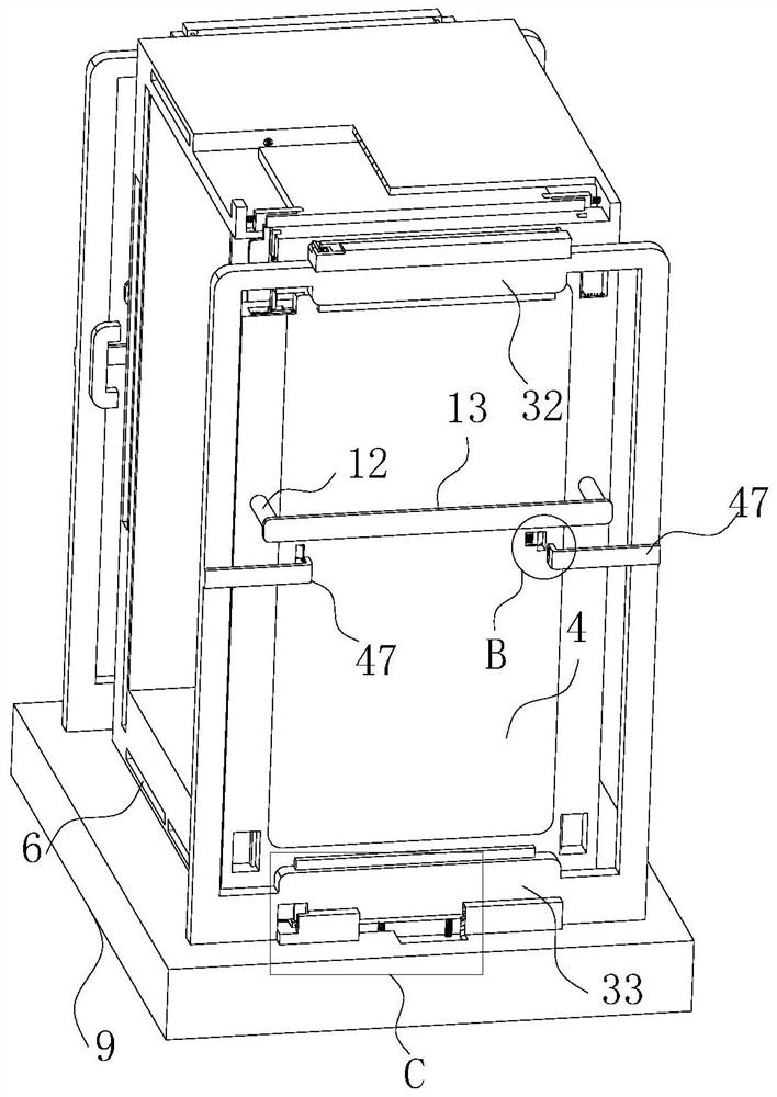 Power distribution cabinet with protection function