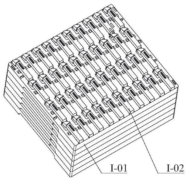 Automatic tray feeding system and using method