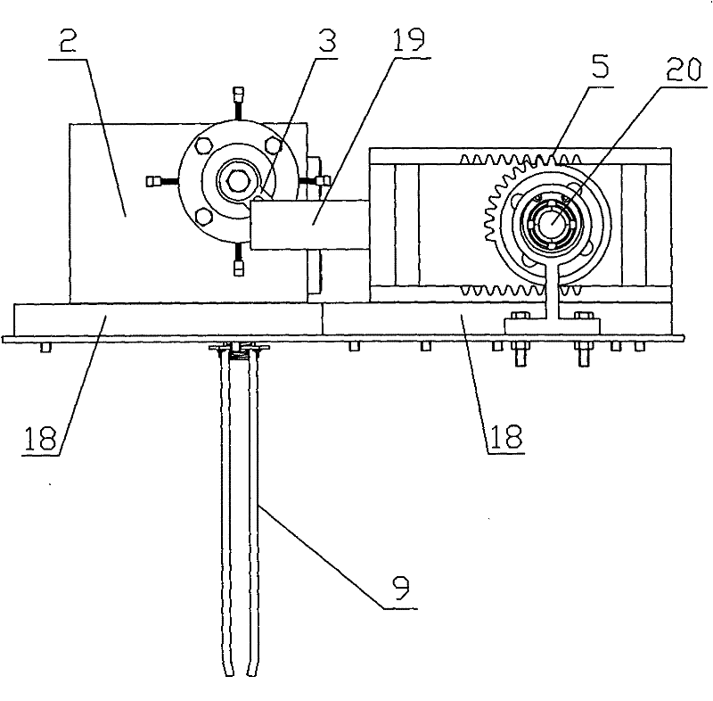 Automatic potted-seedling picking mechanism for dry land