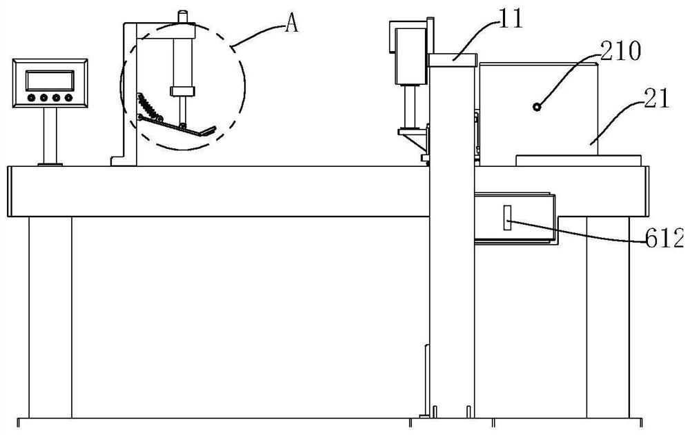 Automatic tailoring and edge trimming device for cloth processing