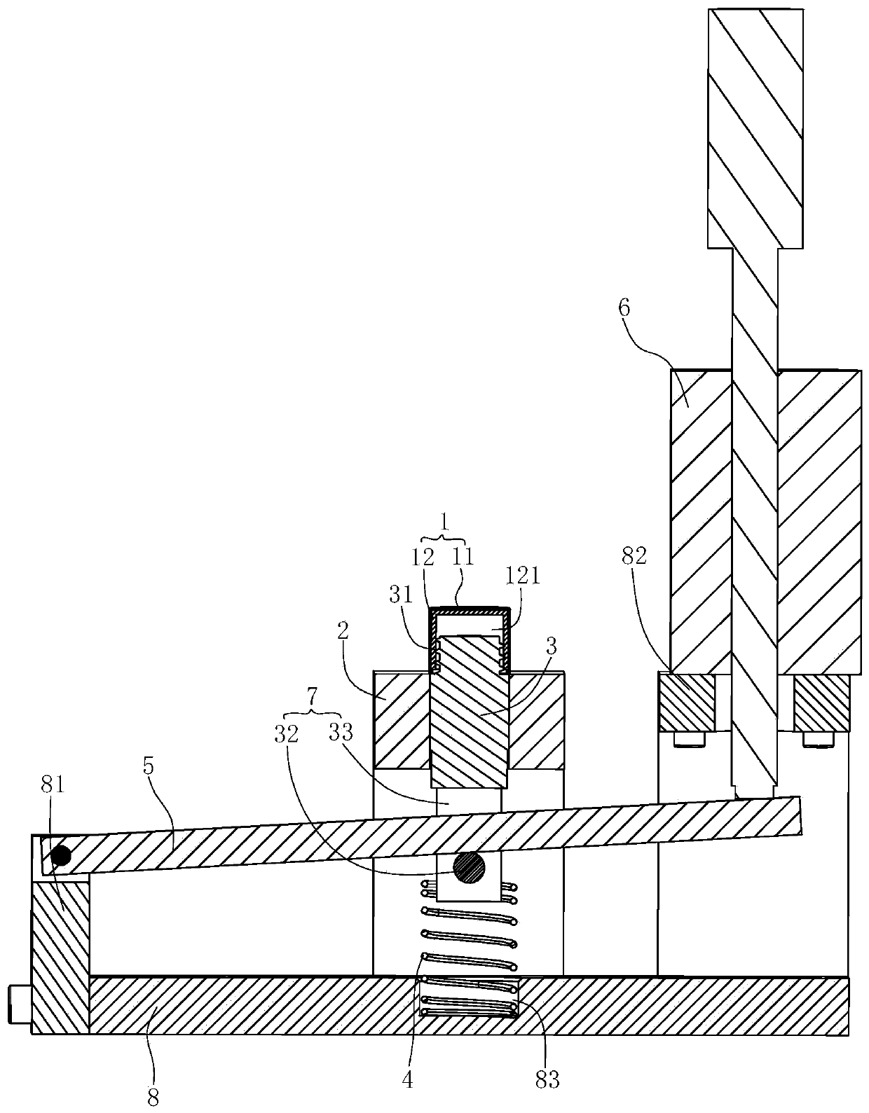 Automatic pull-out device for inner plastic part of cosmetics packaging material bottle lid