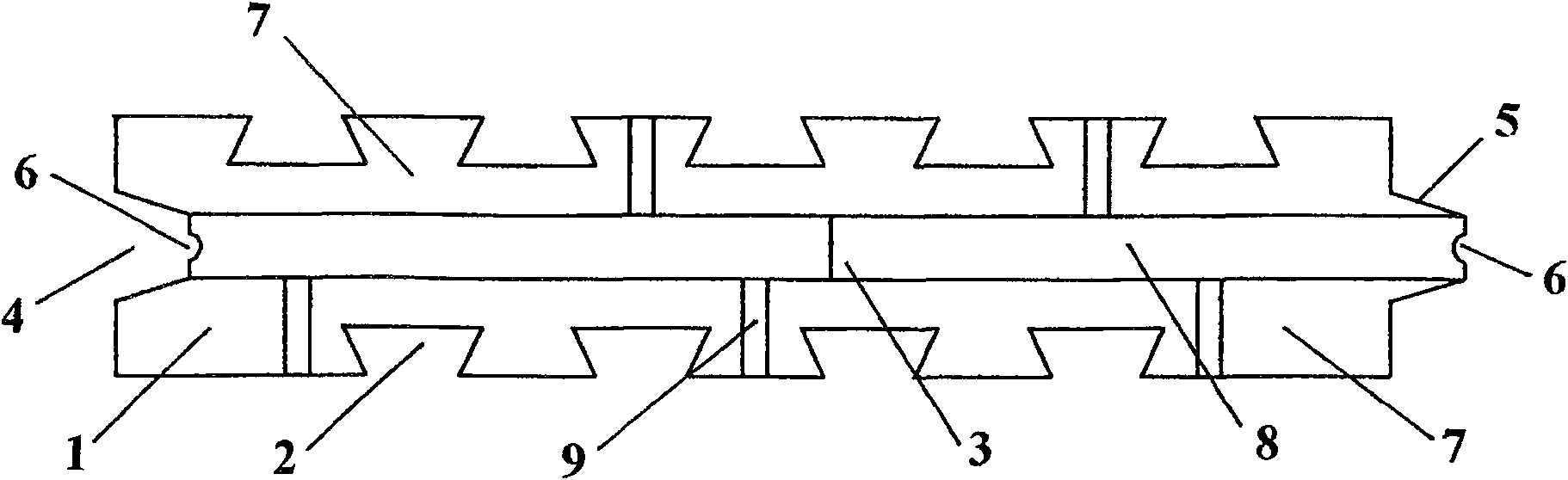 Insulating board for composite insulating block and method for making same