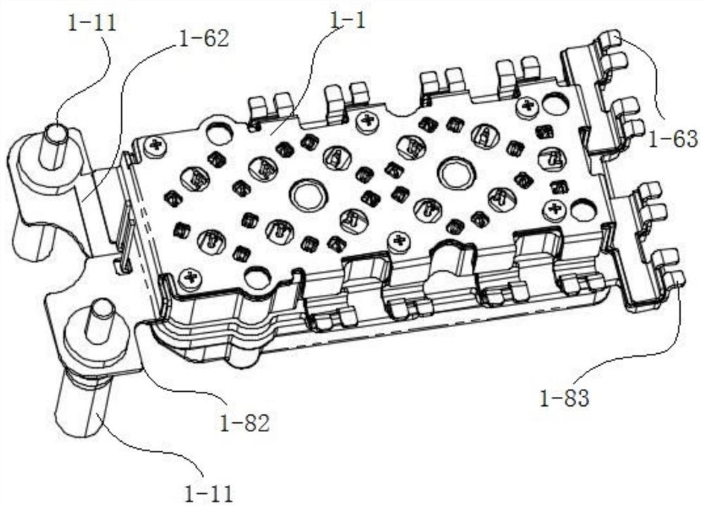 Integrated packaging electrolytic capacitor module of 48V BSG inverter and inverter assembly