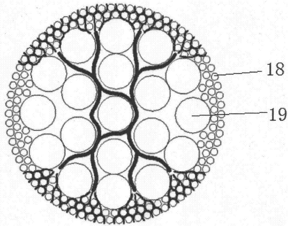 Bionic moisture-permeable and sweat-discharge yarn and preparation device and method thereof